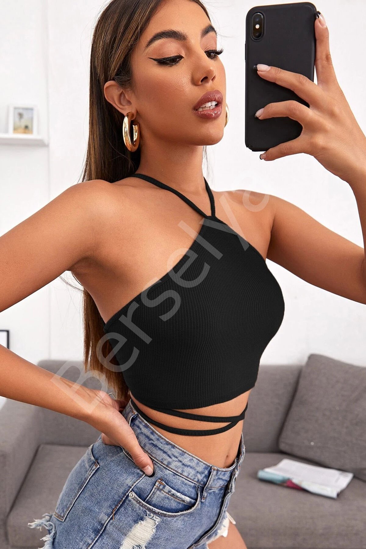 Kadın Siyah Sırtı Açık Boyundan Çapraz Bağlamalı Crop Top Bluz