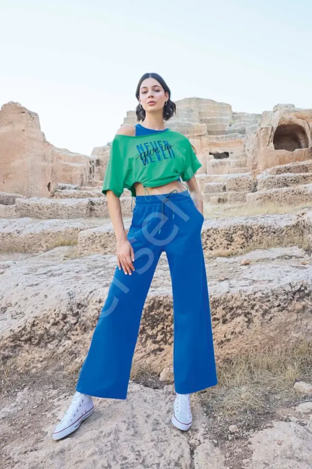 Kısa Kollu ''never Give Up'' 3'lü Crop Eşofman Takımı