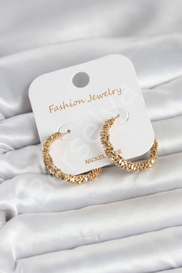 Gold Renk Pirinç Tırtık Model Kadın Küpe