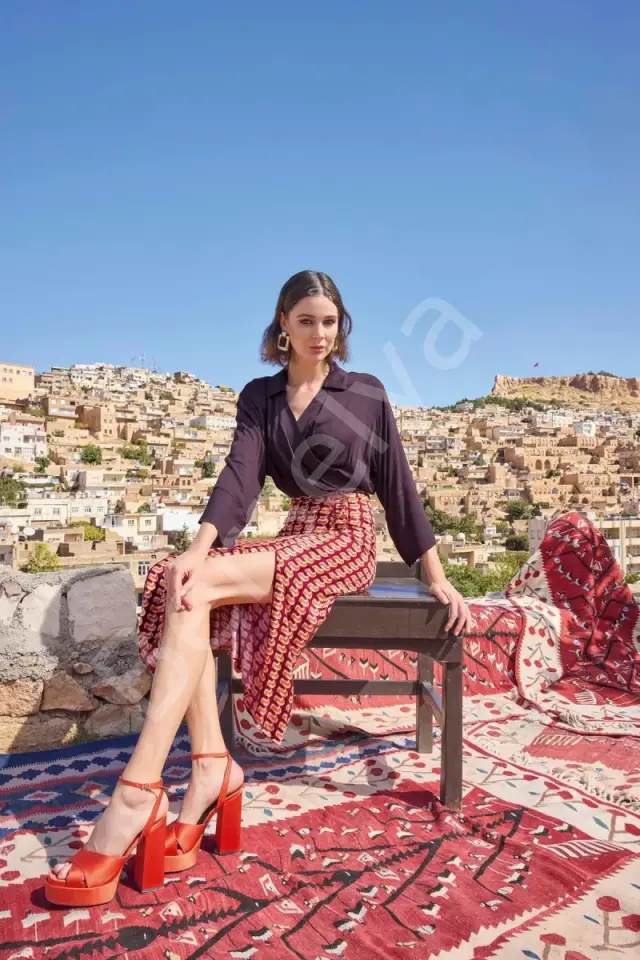 Etnik Desenli Saten Etek Takımı