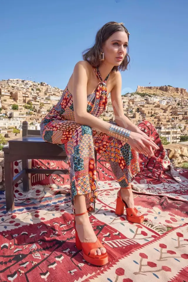 Etnik Desenli Saten Tulum