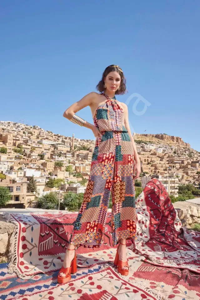 Etnik Desenli Saten Tulum