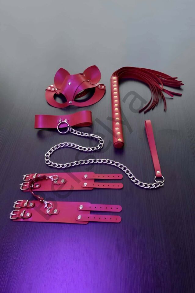 Kırmızı Fantezi Set, Kırbaç - Kelepçe - Tasma - Maske Takım - Brf1246