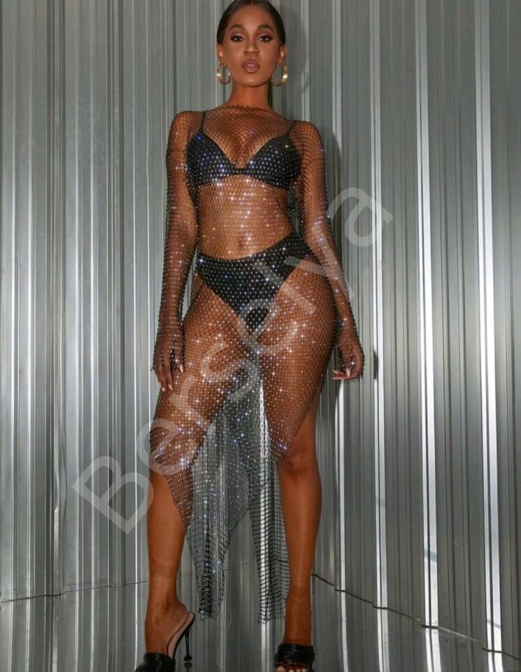 Kadın Siyah Kristal Taşlı File Elbise – Plaj Ve Gece Şıklığı İçin