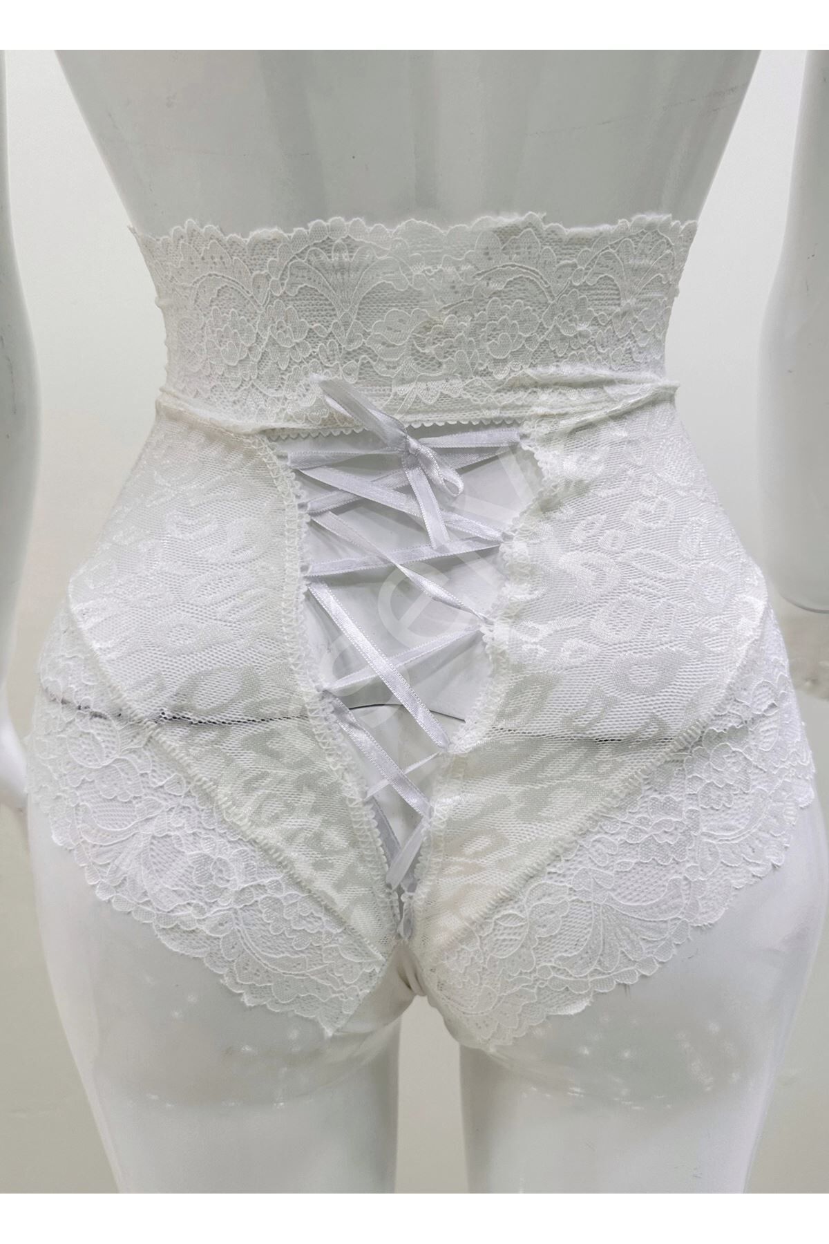 Ekru Dantelli Yüksek Bel Külot Venüs-k1012