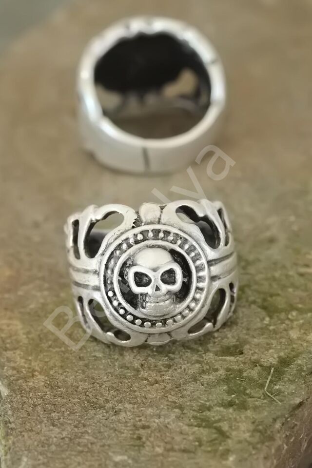Eskitme Gümüş Renk Metal Kuru Kafa Tasarım Ayarlamalı Erkek Yüzük