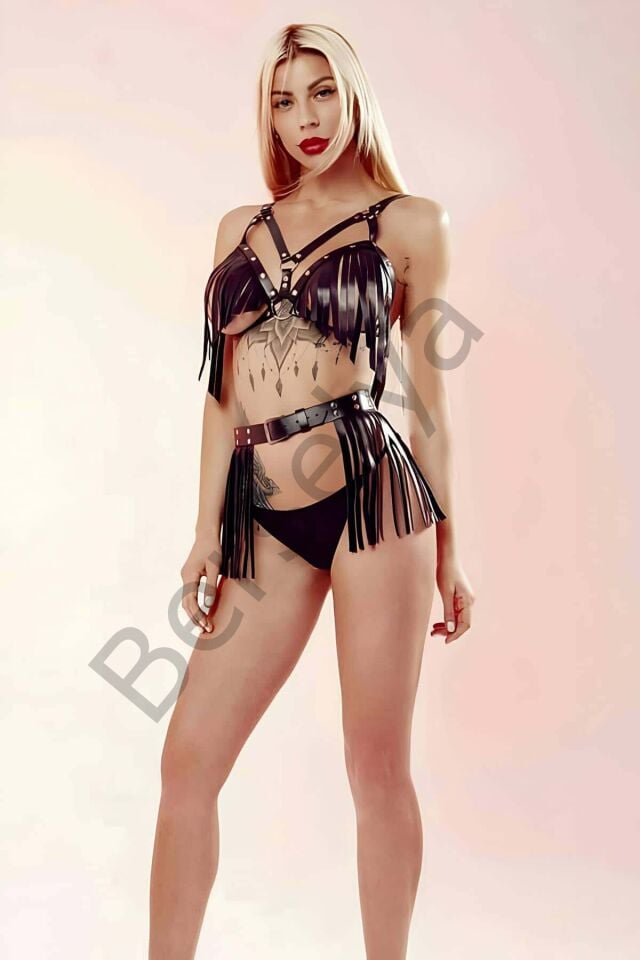 Püsküllü Deri Fantazi Takım - Brf440