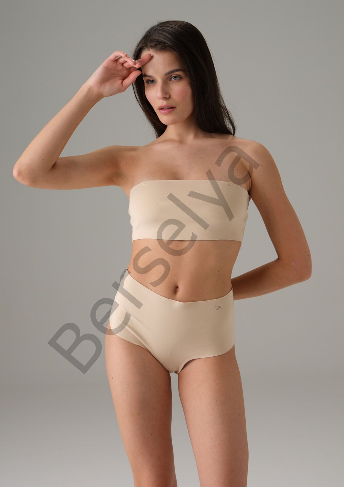 Kadın Ten Dikişsiz Yüksek Bel Marka Baskılı Slip 7003