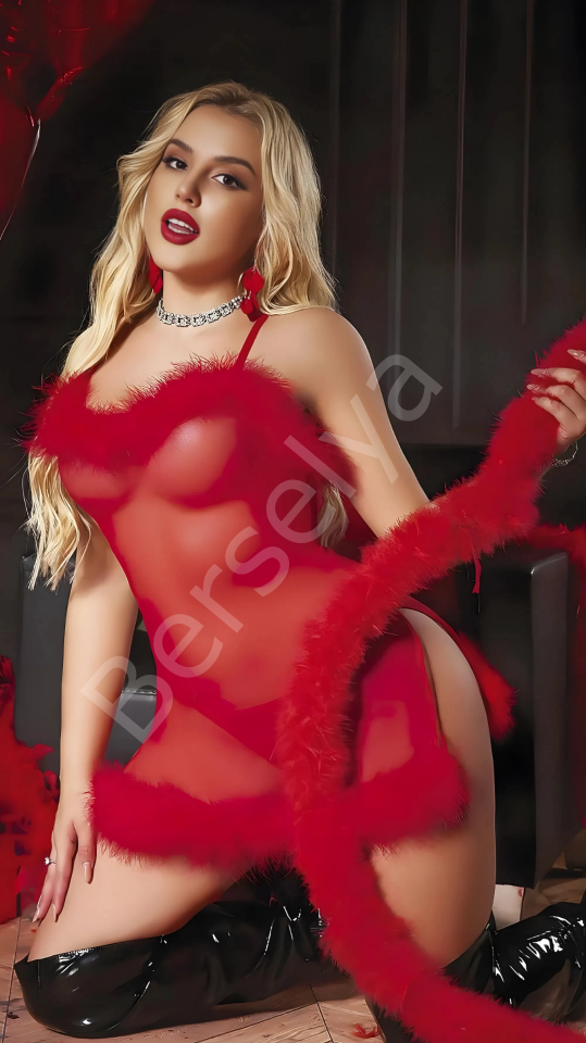 Luna Lora Red Feather Desire Transparan Tüy İşlemeli Fantezi Tül Gecelik