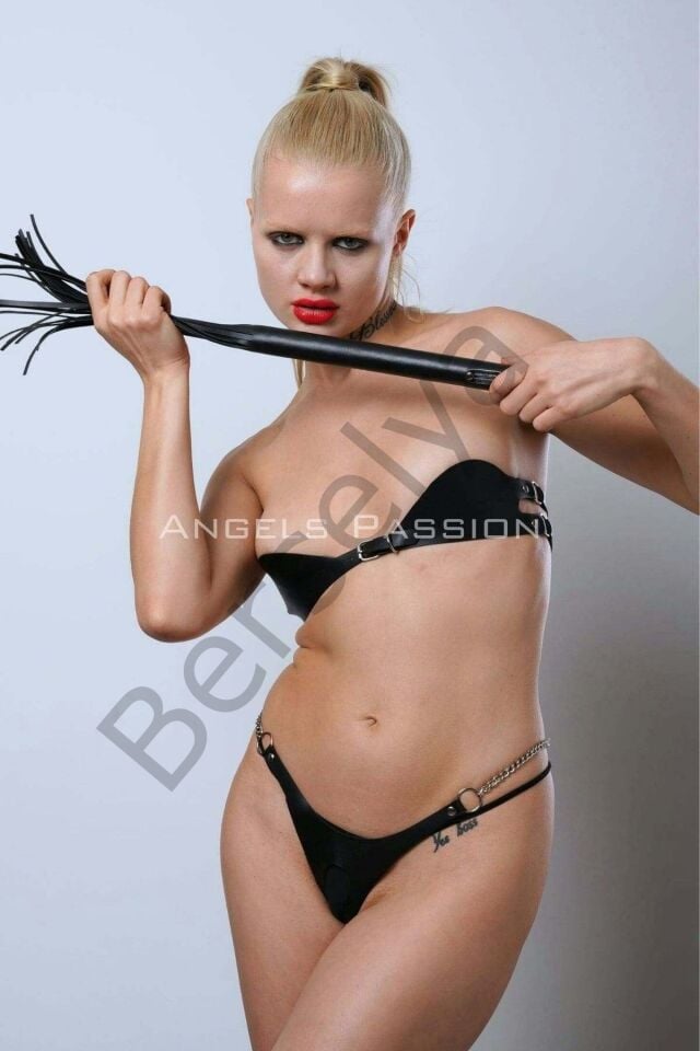 Kırbaçlı Ve Ağı Açık Deri Sütyen Takım, Ağ Bölgesi Açık Sütyen Külot Takım - Brf1354