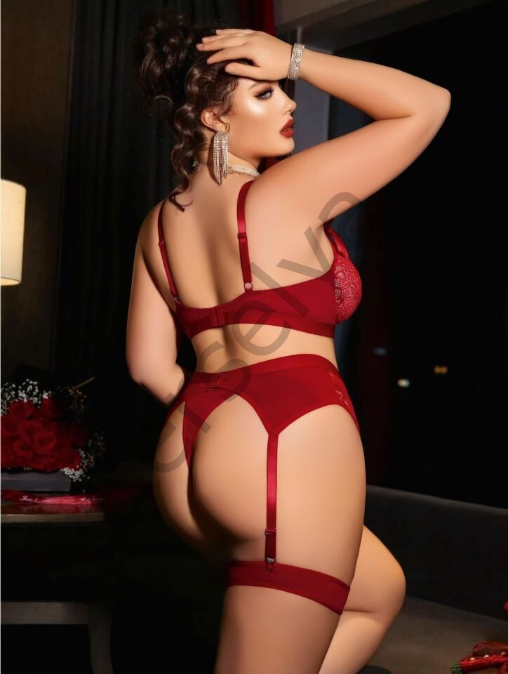 Kadın Büyük Beden Kırmızı Dantelli Jartiyerli Fantezi İç Giyim Takımı 8005