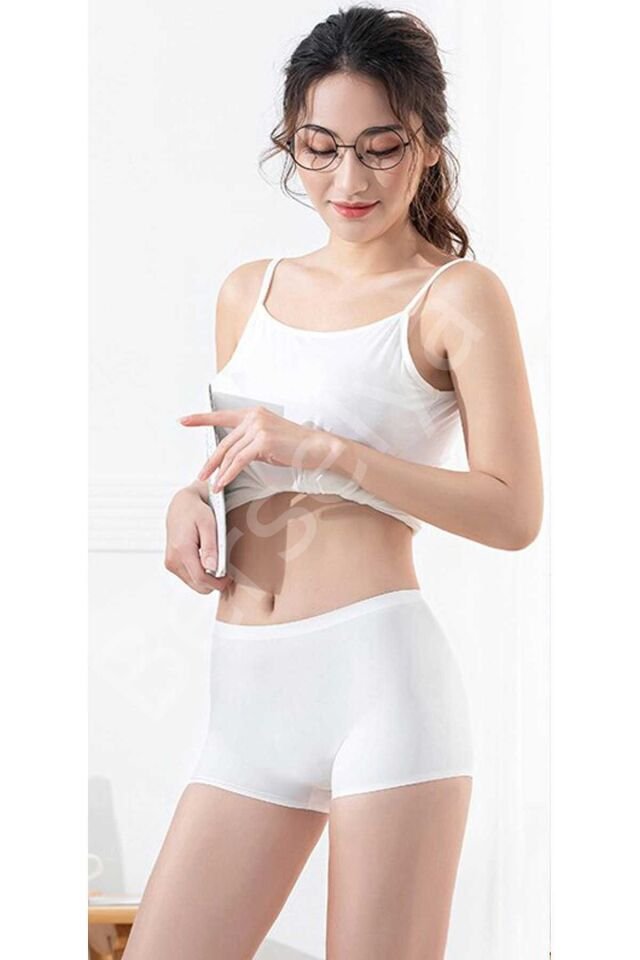 Kadın Dikişsiz Görünmez İz Yapmaz Mini Şort Boxer Beyaz L
