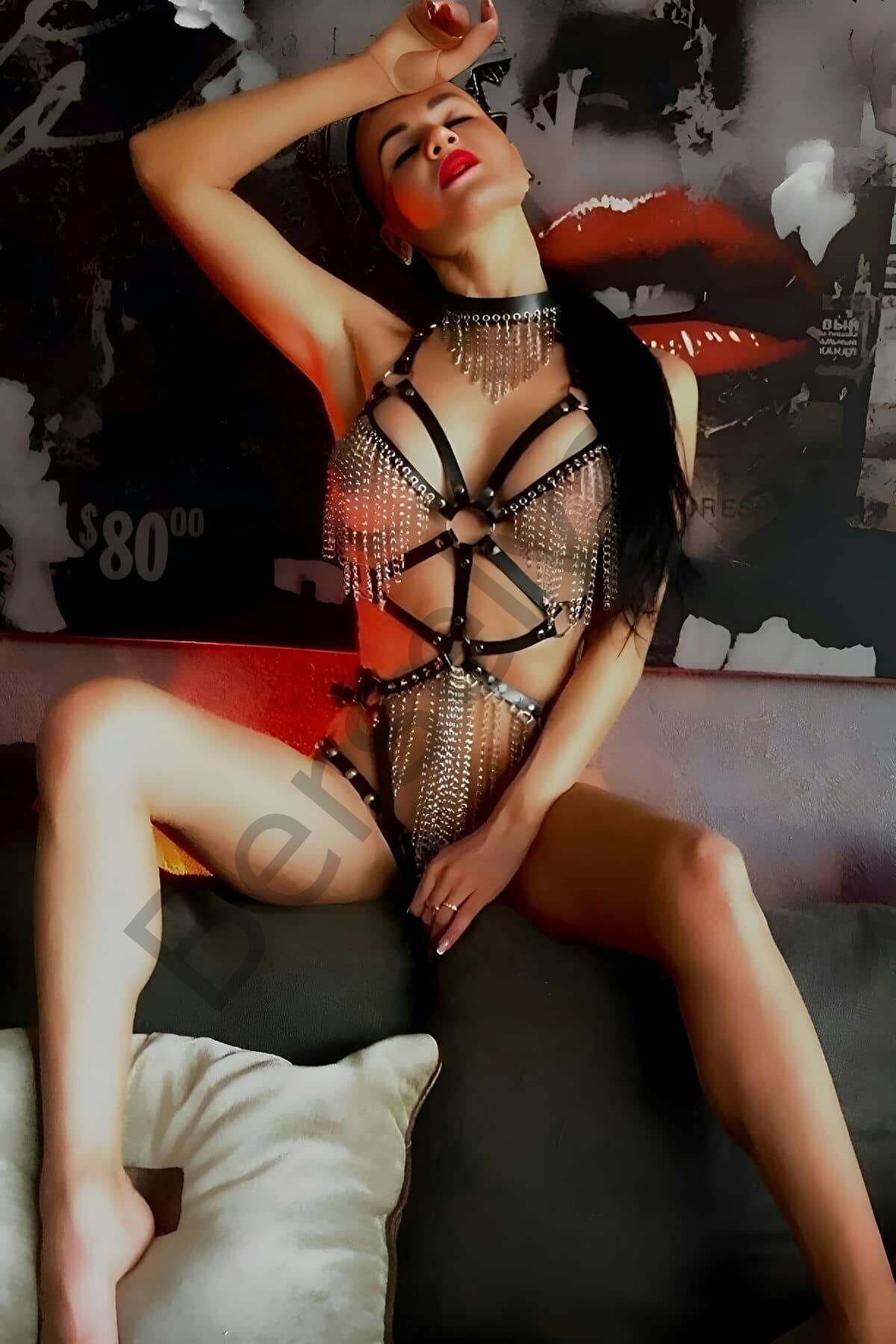 Zincirli Şık Deri Fantezi Giyim, Deri Zincirli Harness - Brf1080