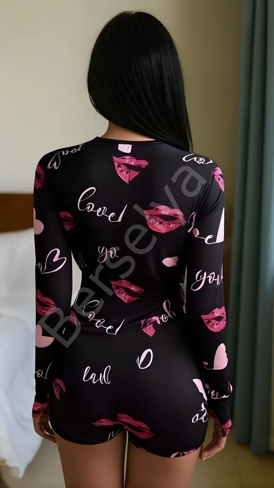 Luna Lora Kiss Heart Dream Pamuklu Kırmızı Öpücük ve Kalp Desenli Düğmeli Uzun Kol Tulum Pijama