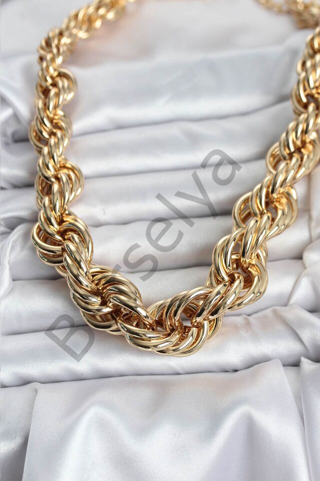 Pirinç Gold Renk Sarmal Halat Model Kadın Kolye