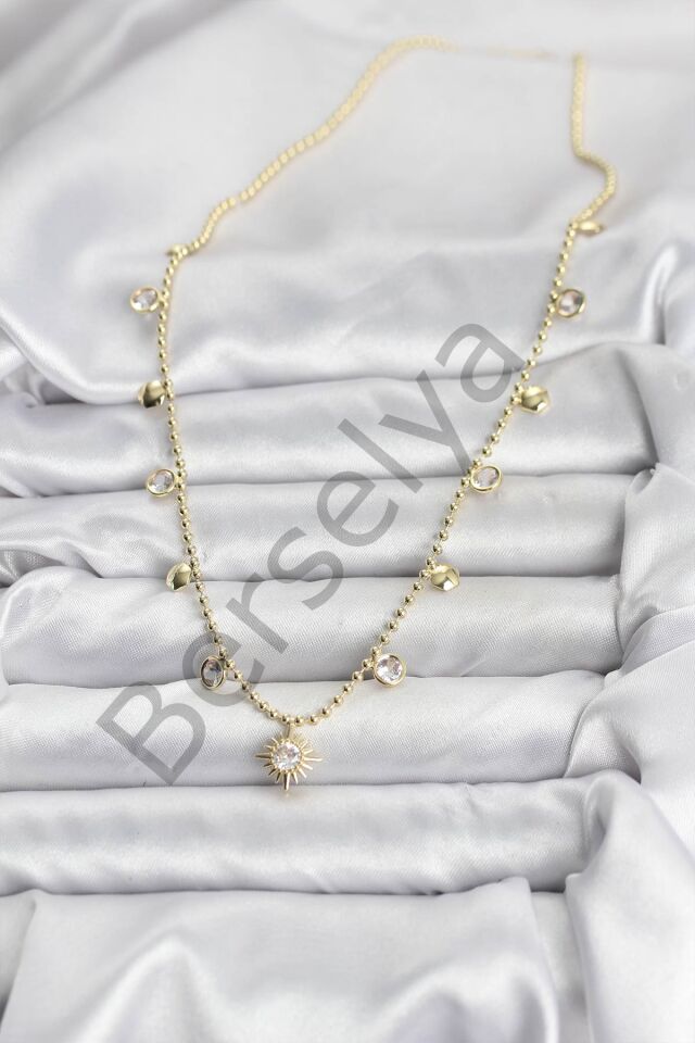 Zirkon Taşlı Kutup Yıldızı Model Pirinç Gold Renk Kadın Kolye