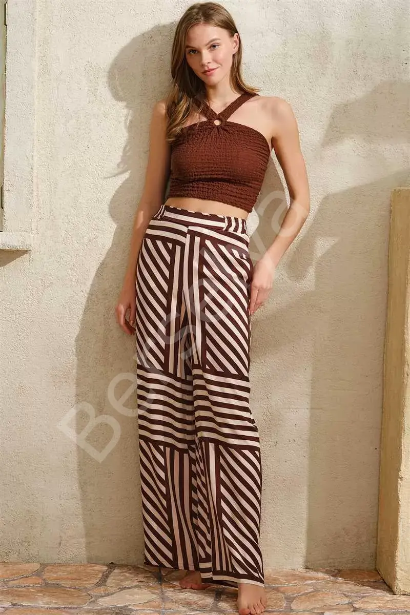 Boyundan Bağlamalı Çizgili Yazlık Uzun İp Detaylı Pijama Takımı