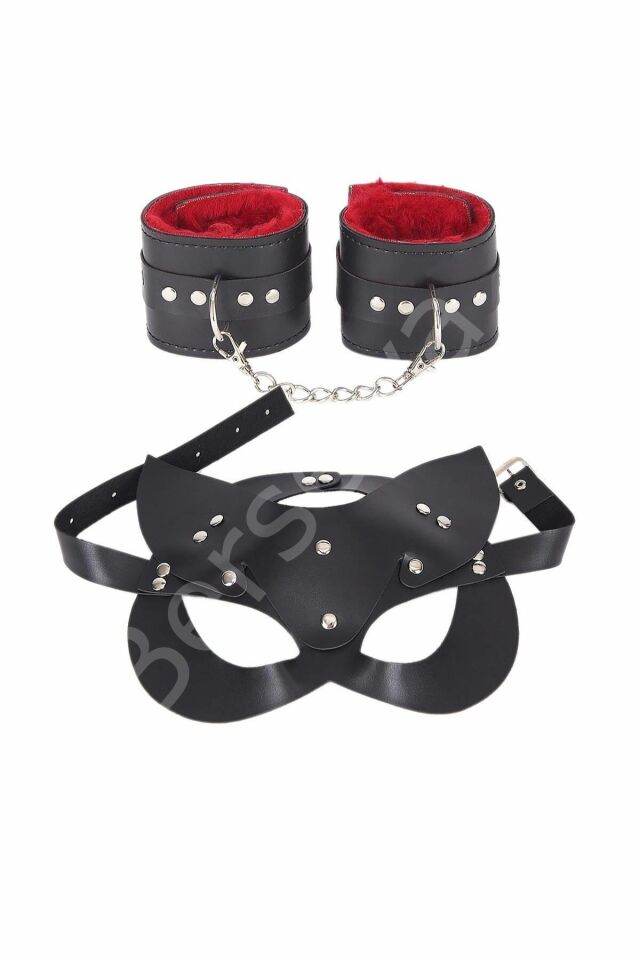 Maske Ve Kelepce İçi Tüğlü Kırmızı Deri Set 700429