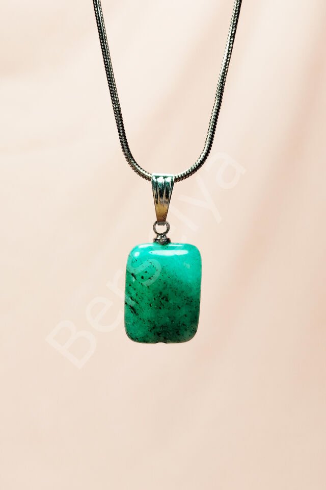 Apatit Doğal Taşı Zincirli El Yapımı Kolye Uç: 2 cm Zincir: 20 cm Kutulu