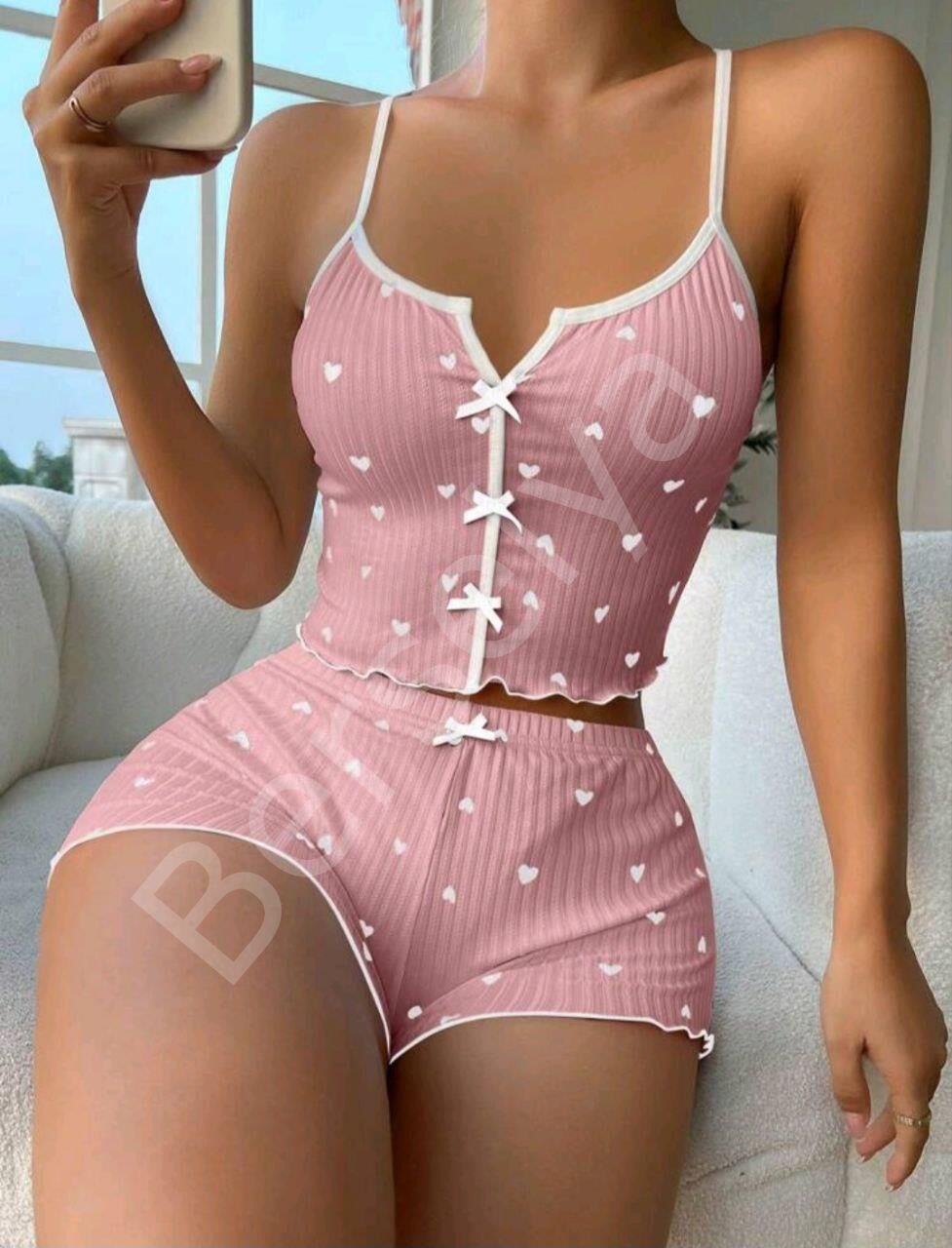 Kadın Pembe Kalpli Askılı Şortlu Pijama Takım 6654