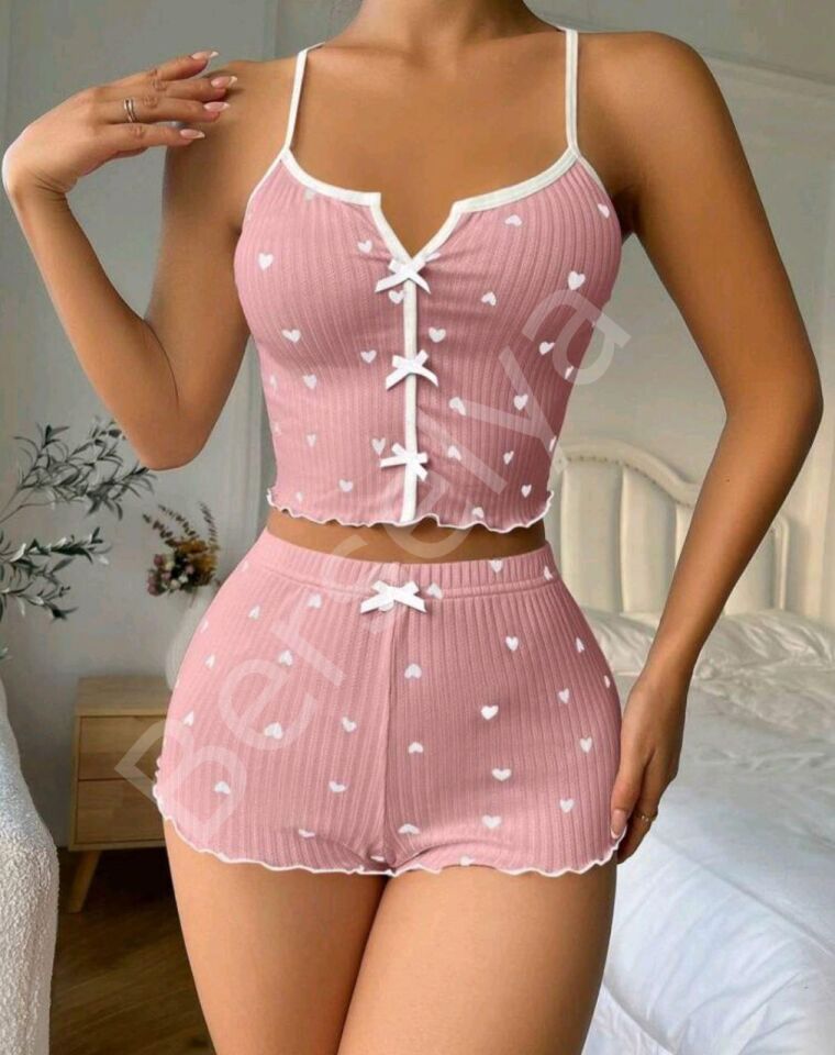 Kadın Pembe Kalpli Askılı Şortlu Pijama Takım 6654