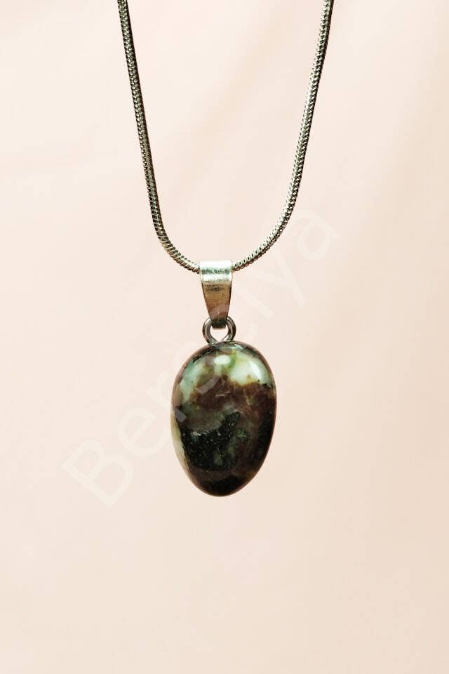 Turmalin Doğal Taşı Zincirli El Yapımı Kolye Uç: 2 cm Zincir: 20 cm Kutulu