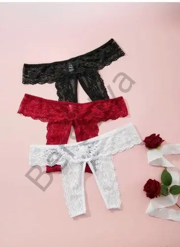 Fantezi Kadın 3'lü Özel Bölgeleri Açık Dantelli Tanga Seti