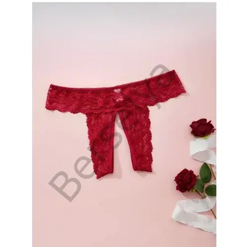 Fantezi Kadın 3'lü Özel Bölgeleri Açık Dantelli Tanga Seti