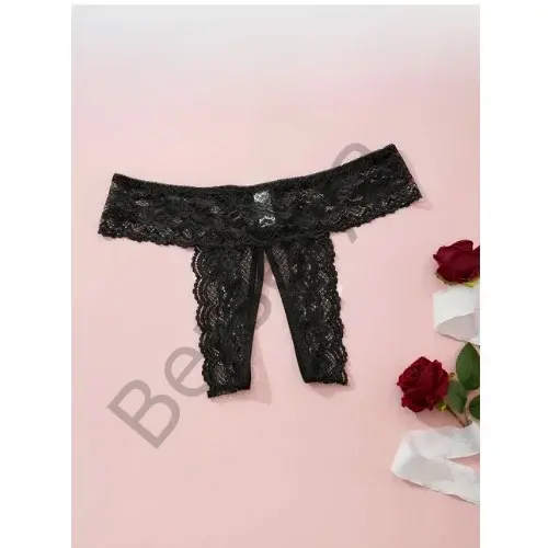 Fantezi Kadın 3'lü Özel Bölgeleri Açık Dantelli Tanga Seti