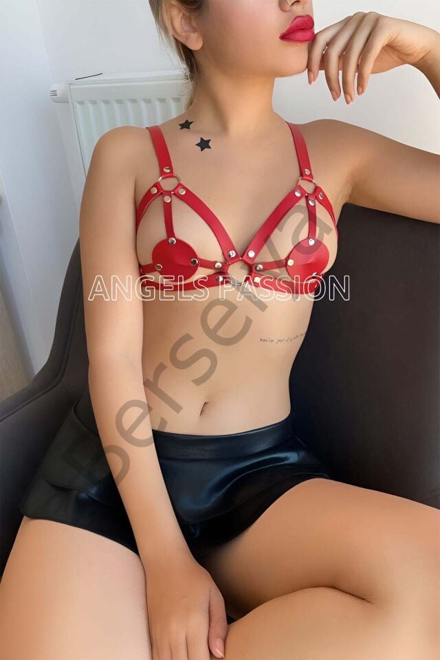 Kırmızı Deri Sütyen Harness