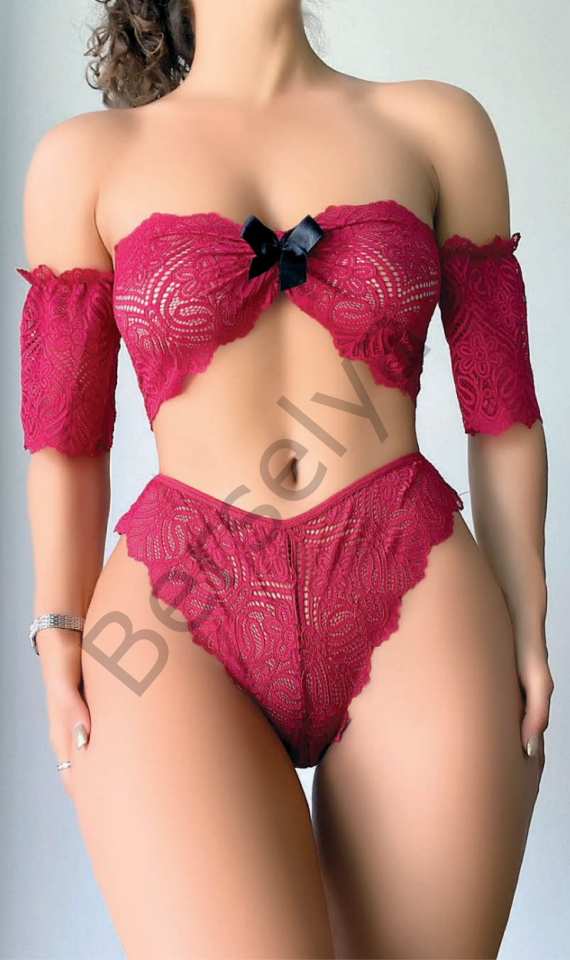 Fiyonk Detaylı Kırmızı Dantel Sütyen Külot Takım