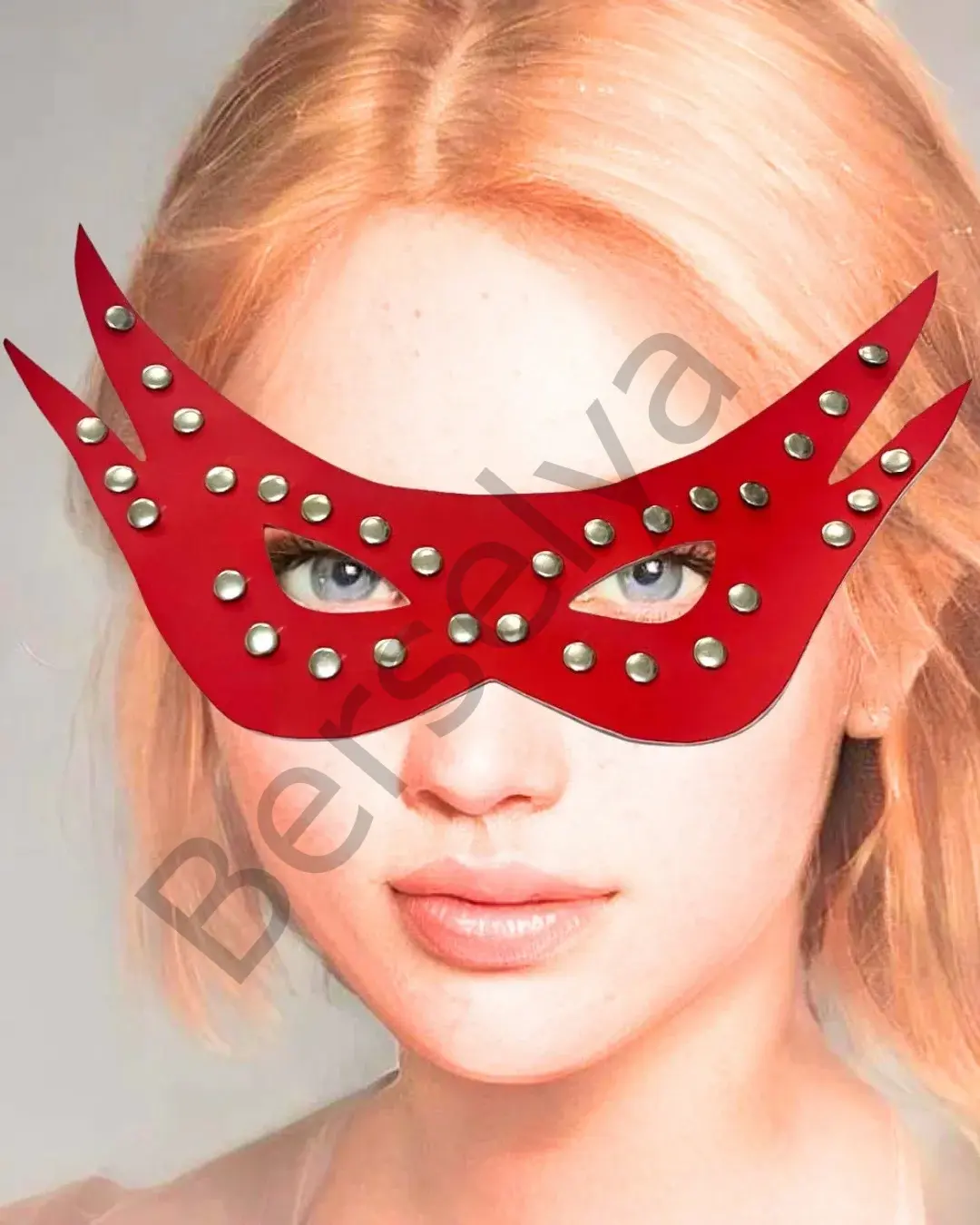 Deri Fantezi Kırmızı Parti Maskesi