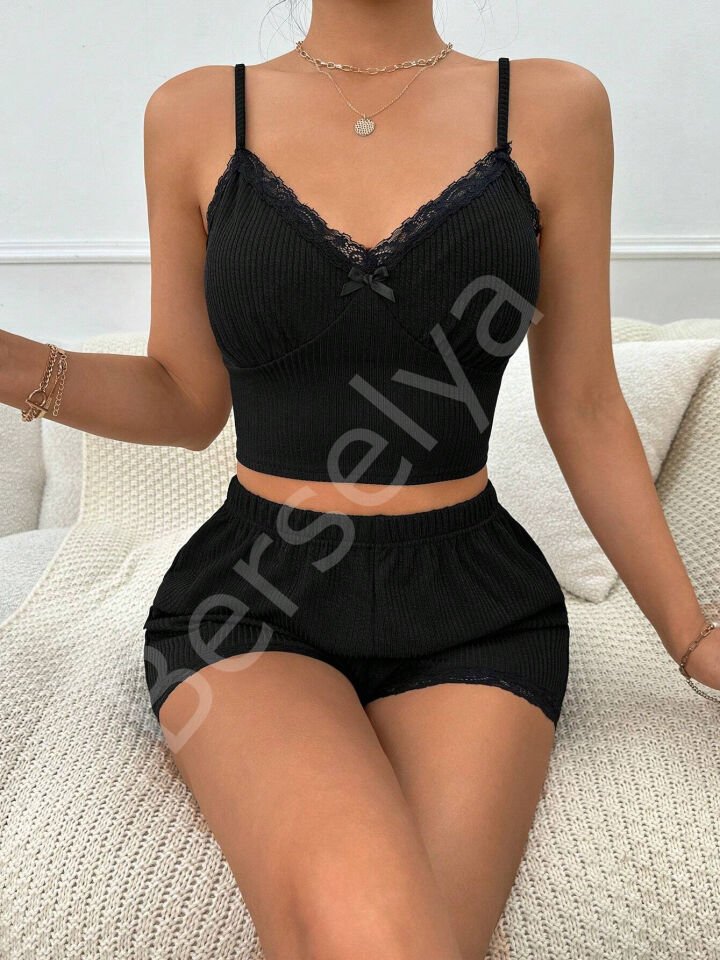 Siyah Fiyonk Detaylı Şortlu Pijama Takımı2li