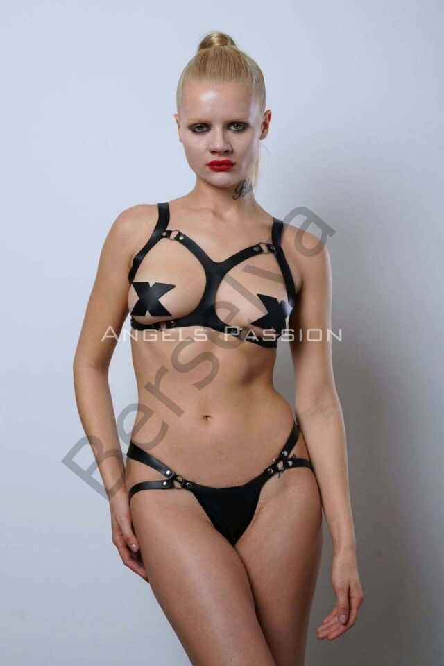 Göğüsleri Açık Şık Deri Sütyen Harness Takım, Fantezi Deri İç Giyim - Brf1101