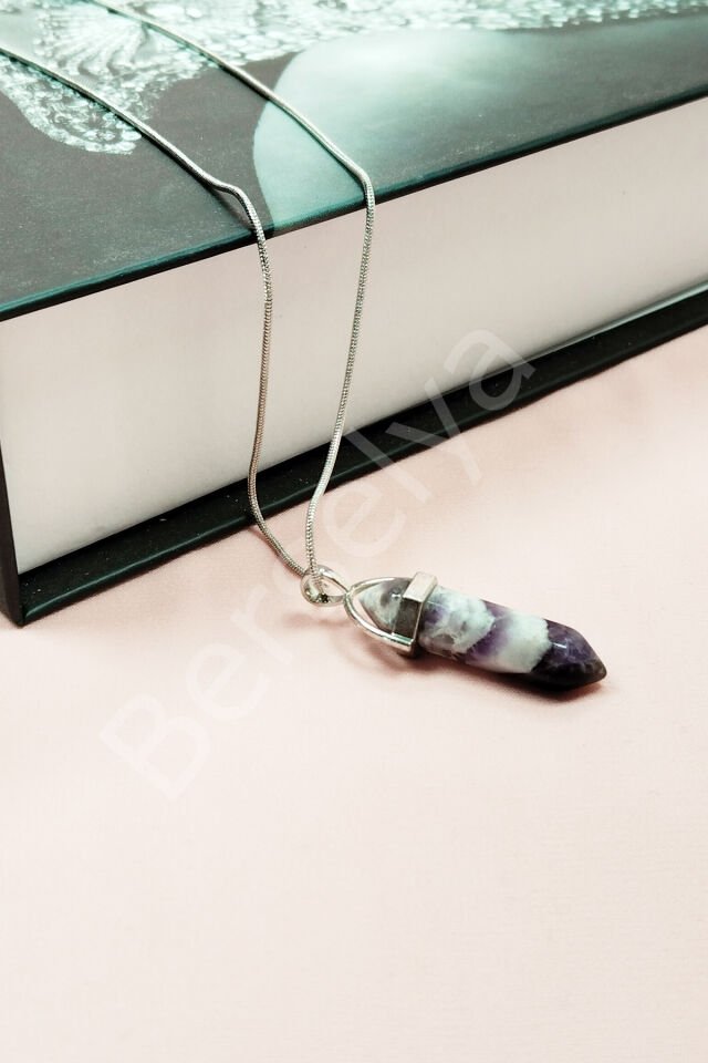 Ametist Doğal Taşı Zincirli El Yapımı Tasarımlı Kolye Uç: 3,5 cm Zincir: 20 cm Kutulu