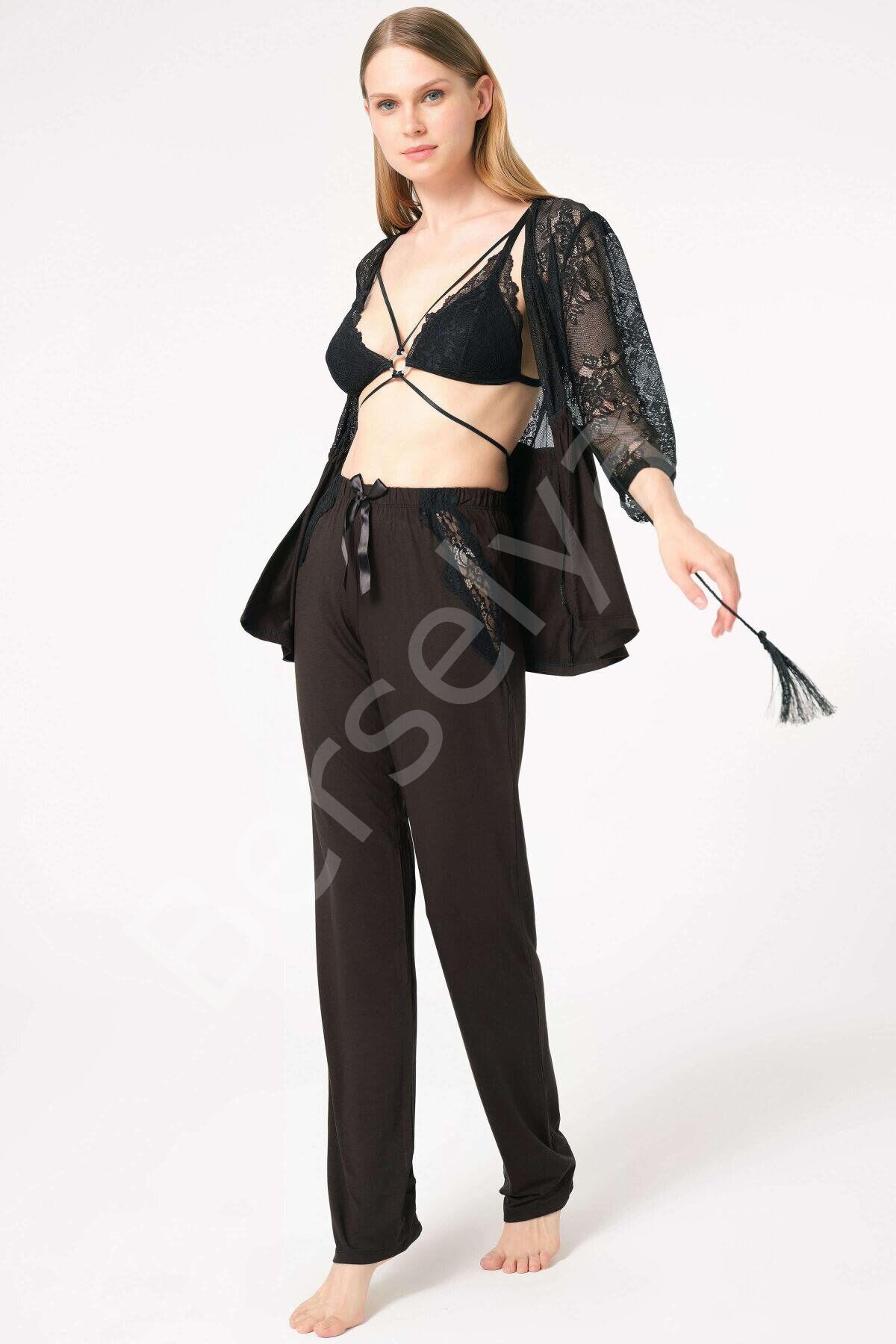 Dantelli Sabahlık Balensiz Desteksiz Dolgusuz Yaka Detaylı Sütyen Ve Pantolon Pijama 3'lü Takım