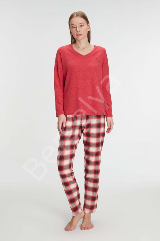 Pamuklu Kışlık Kare Desenli Uzun Kol Pijama Takımı