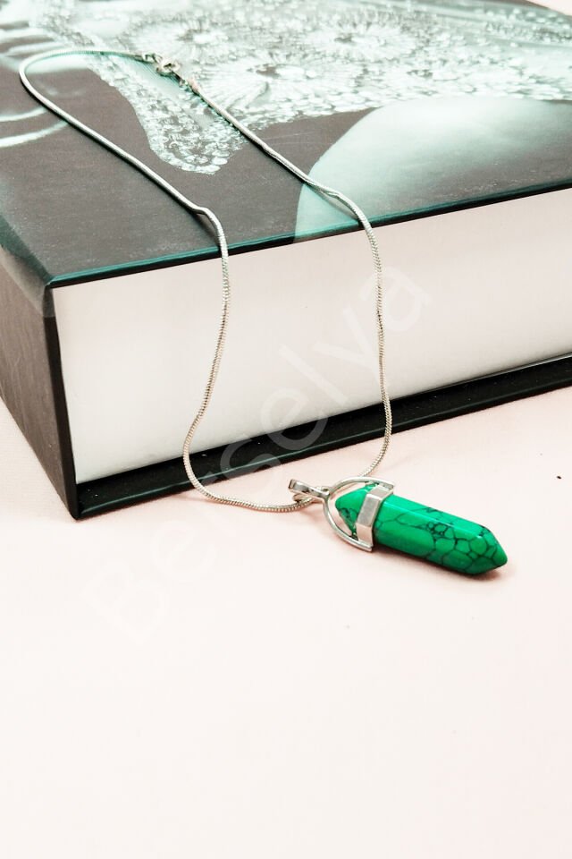 Krizopraz Doğal Taşı Zincirli El Yapımı Tasarımlı Kolye Uç: 3,5 cm Zincir: 20 cm Kutulu