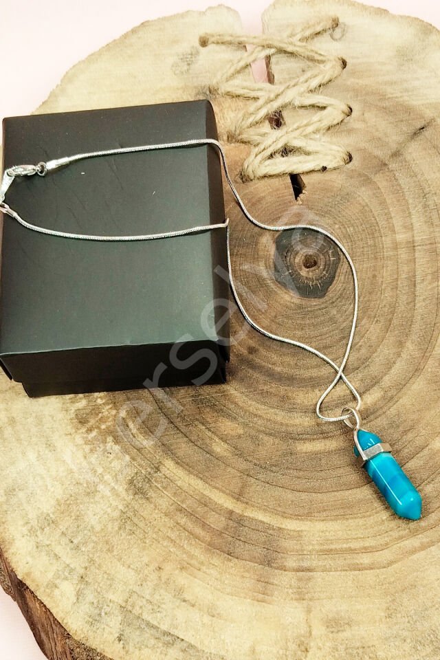 Mavi Akik Doğal Taşı Zincirli El Yapımı Tasarımlı Kolye Uç: 3,5 cm Zincir: 20 cm Kutulu