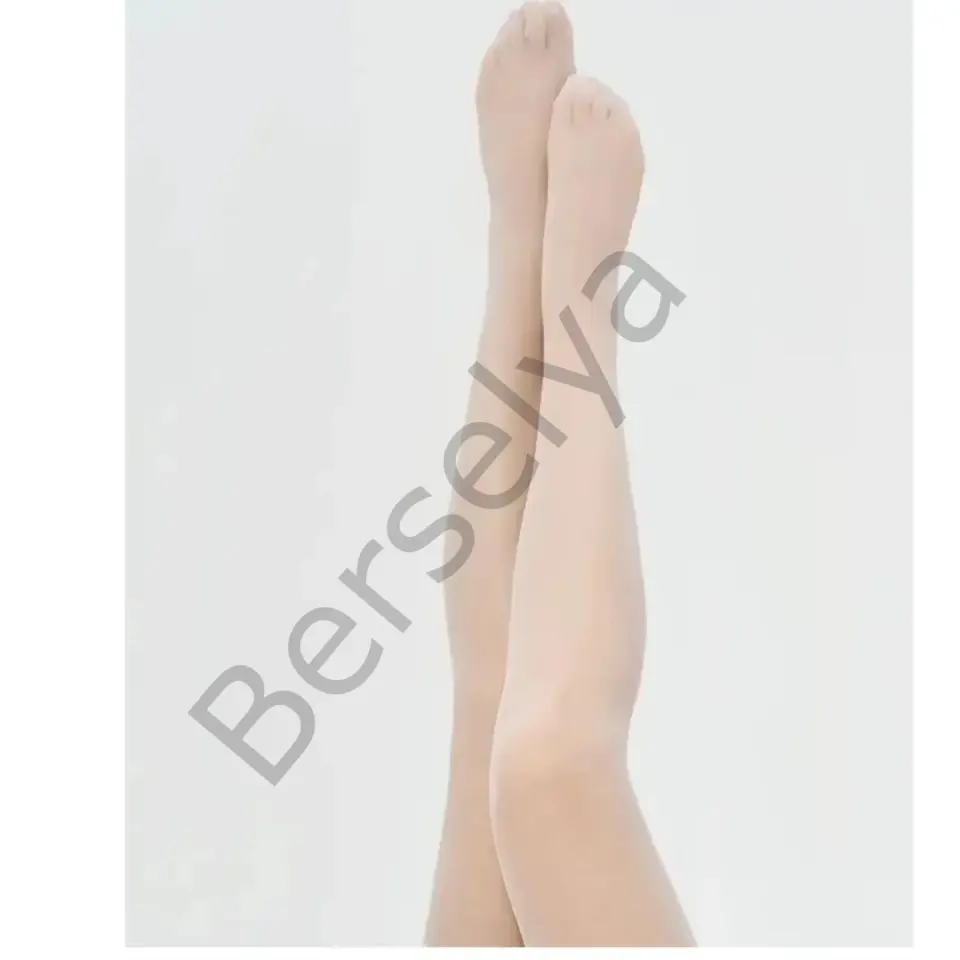 Kadın Beyaz Düz Jartiyer Çorabı