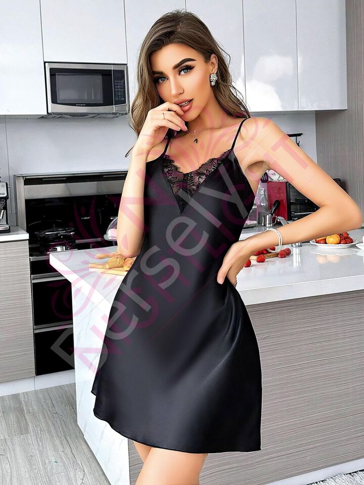 Nightlight Göğüs Kısmı Dantel Mini Saten Fantazi Gecelik