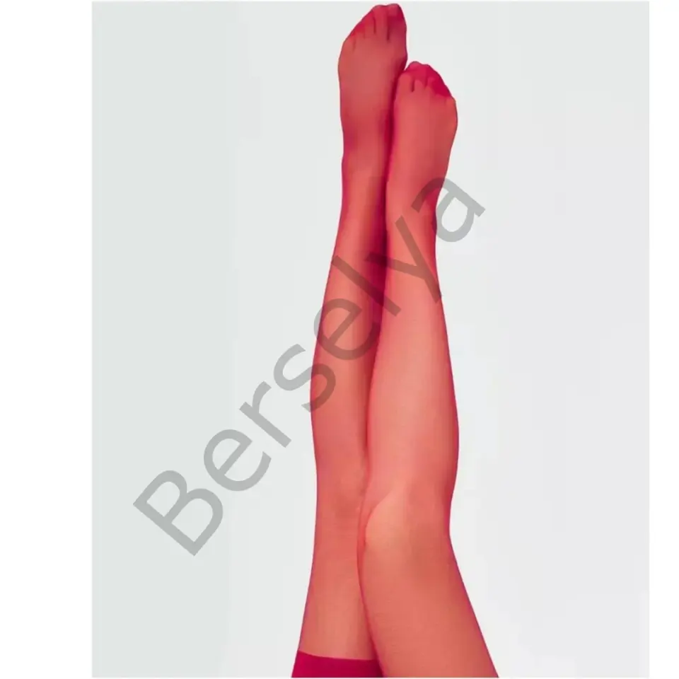 Kadın Kırmızı Düz Jartiyer Çorabı