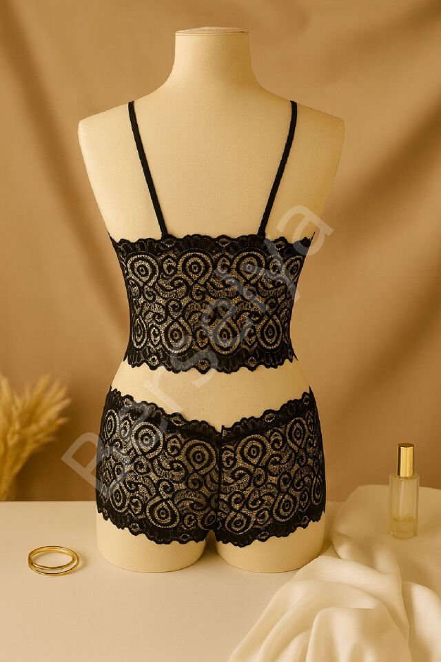 Kadın Siyah Dantel Bralet Şort Takımı – Şık, Zarif Ve Feminen İç Giyim