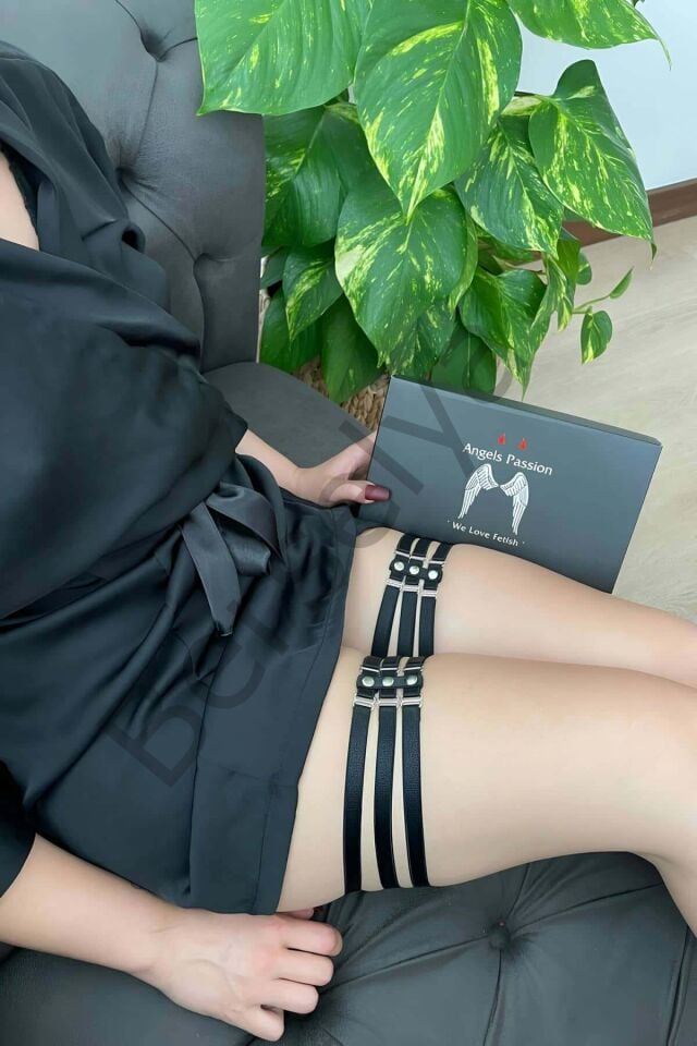 Şık Siyah Lastik Bacak Bandı - Brf351