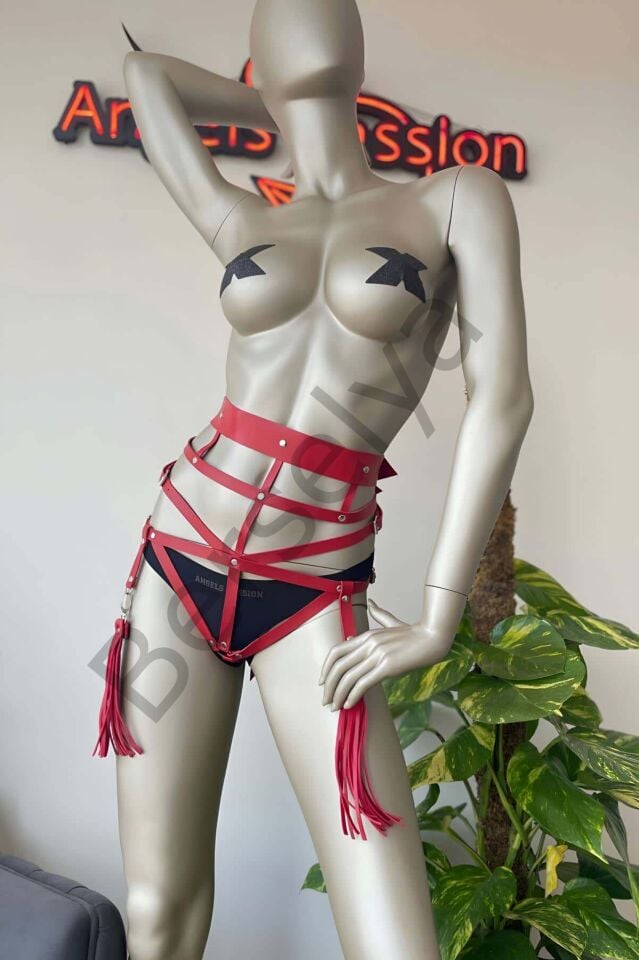 Püskül Detaylı Şık Kırmızı Harness