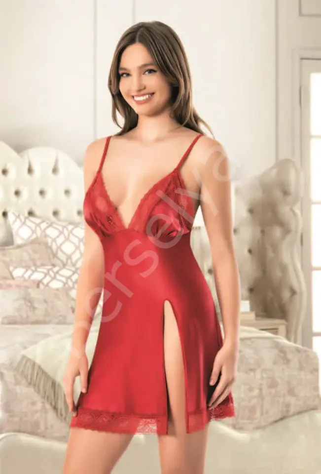 2129 Miss Laris Gecelik