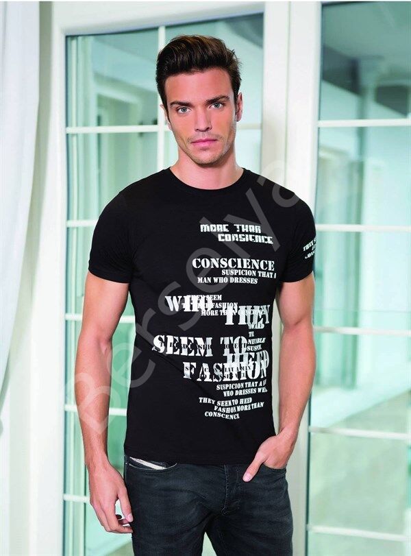 046 Yazı Baskılı Erkek Tşört