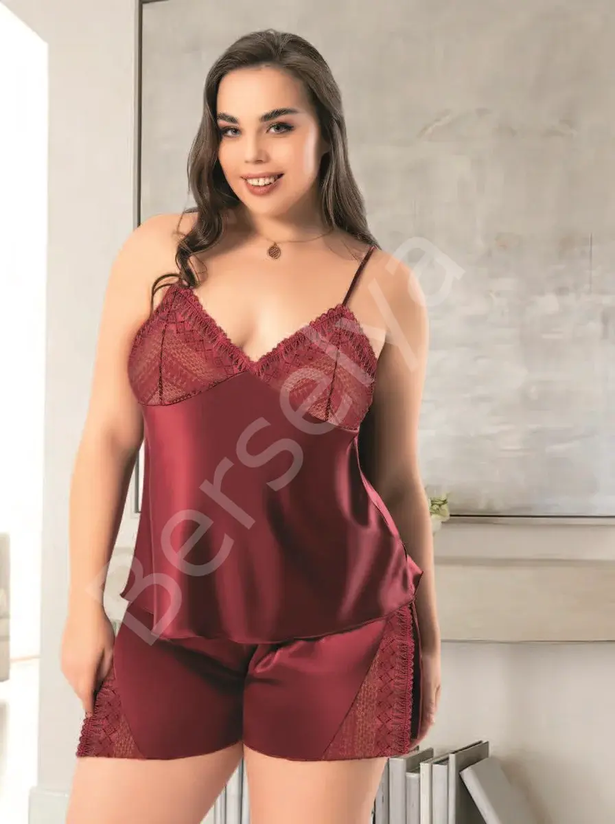 4246 Miss Laris Gecelik