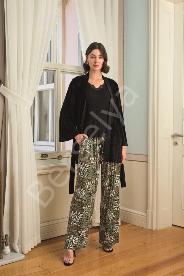 Çiçek Yaprak Ve Etnik Desenli Dantelli 3'lü Pijama Takımı