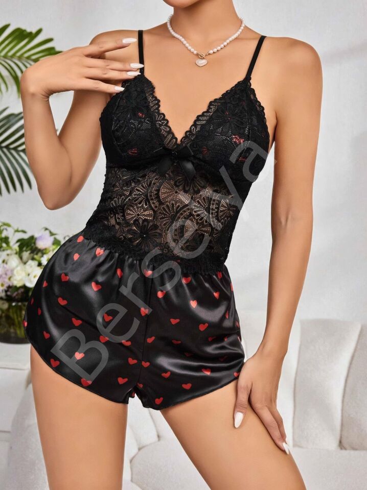 Kadın Siyah Kırmızı Kalp Desenli Saten Şort Pijama Takımı 2232